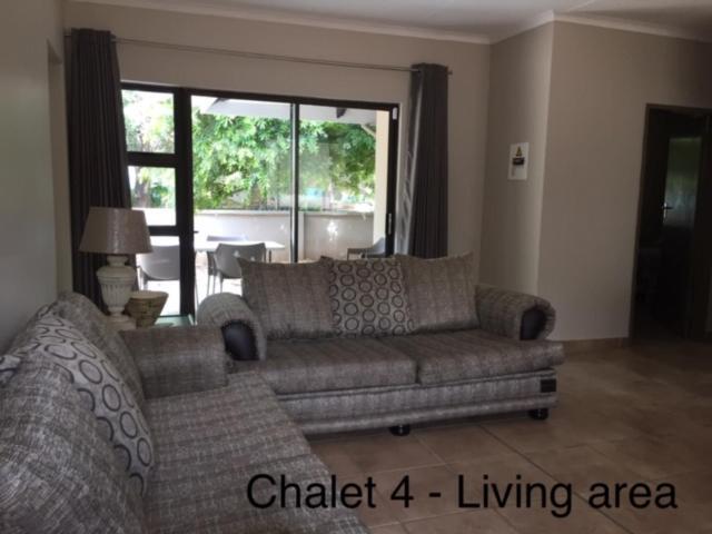 Impala Chalets Пгалаборва Екстер'єр фото